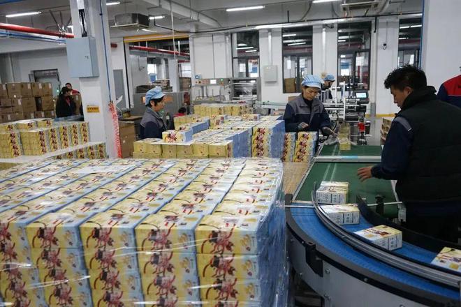 卡难求” 成爆款竟然是开化出品！CQ9电子游戏平台哪吒卡牌 “一(图2)